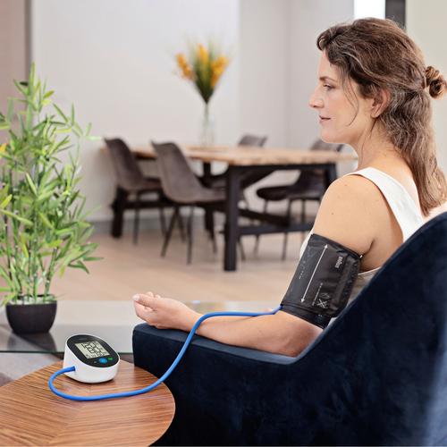 Braun Exactfit 2 Oberarm-Blutdruckmessgerät 1 St KAZ Europe SA bei onfy.de kaufen 17982013